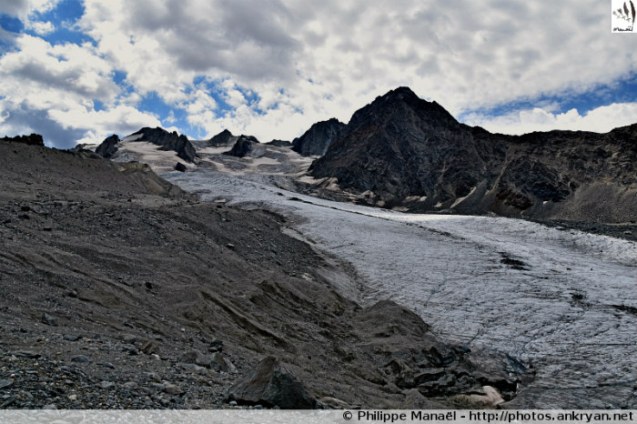 Branche descendante du glacier de Gébroulaz (Vanoise, Savoie, France)