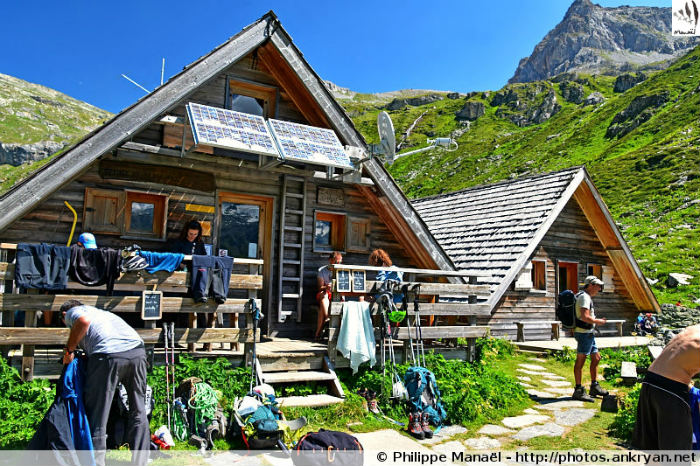 Chalets du refuge de Plaisance, Champagny-en-Vanoise (Savoie, France)
