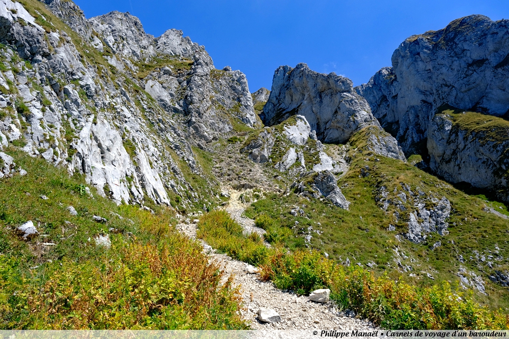 Sentier pour la Dent d'Oche (Alpes, Haute-Savoie, France)